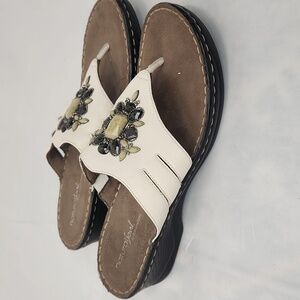 Natural Soul by Naturalizer Women's Embellished Sandals, size 10